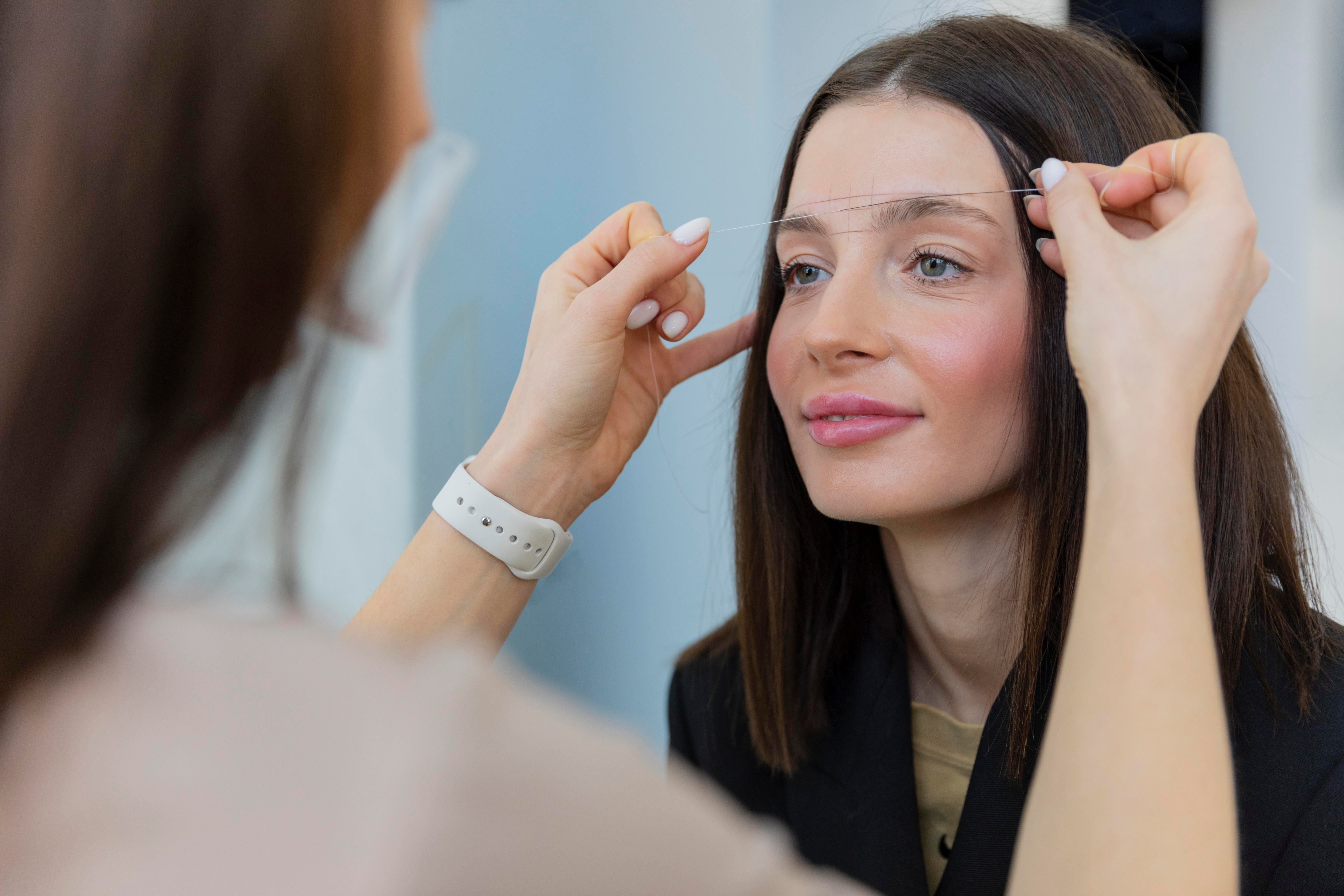 can-botox-lift-your-eyebrows